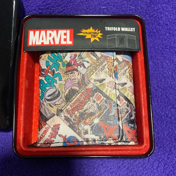 Marvel Spider-Man Tri-Fold Wallet - Picture 1 of 7